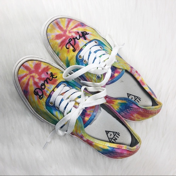 UNIF Shoes - UNIF Don’t Trip Tie Dye Love Top Sneakers RARE